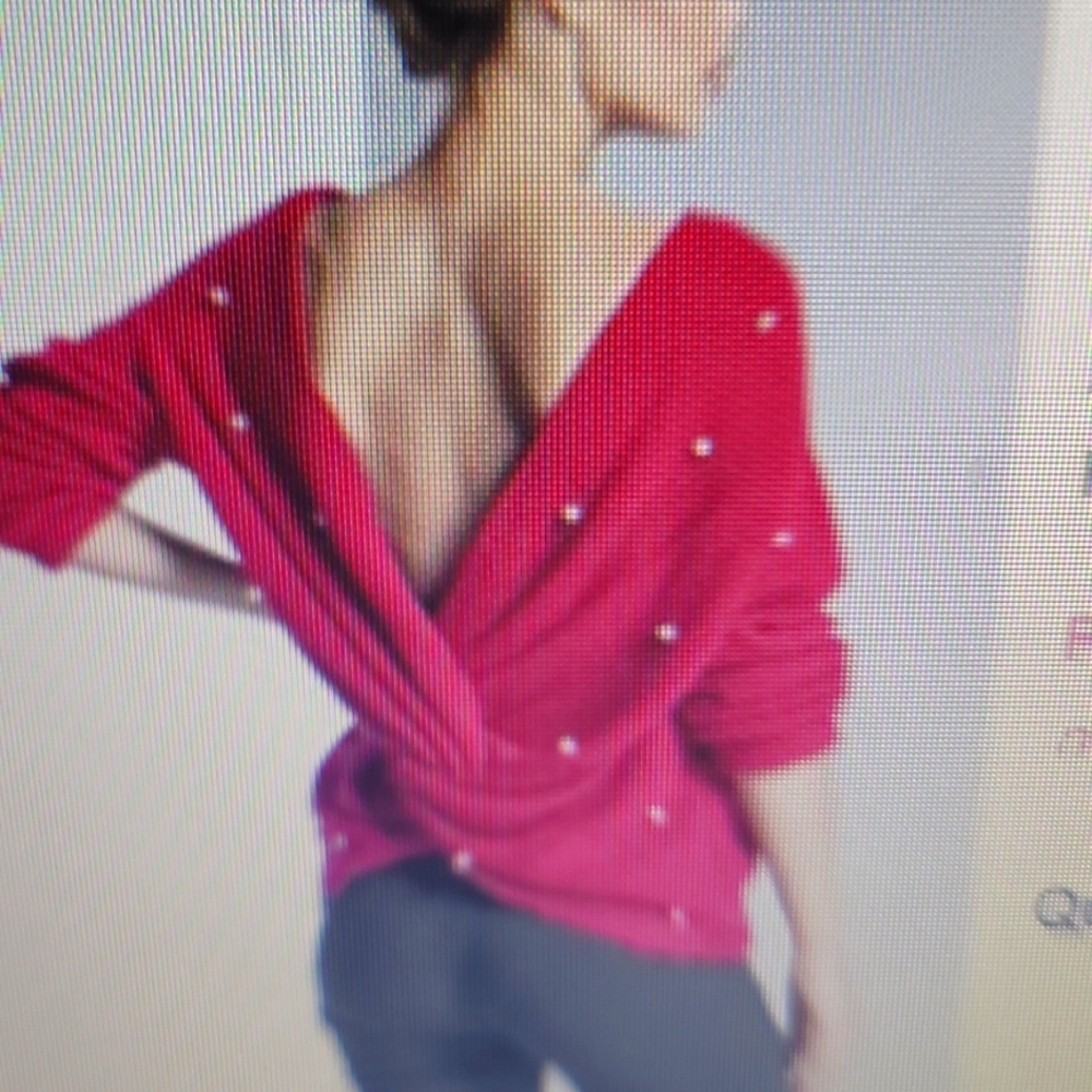 Sexy Twisted Pearl Sweater